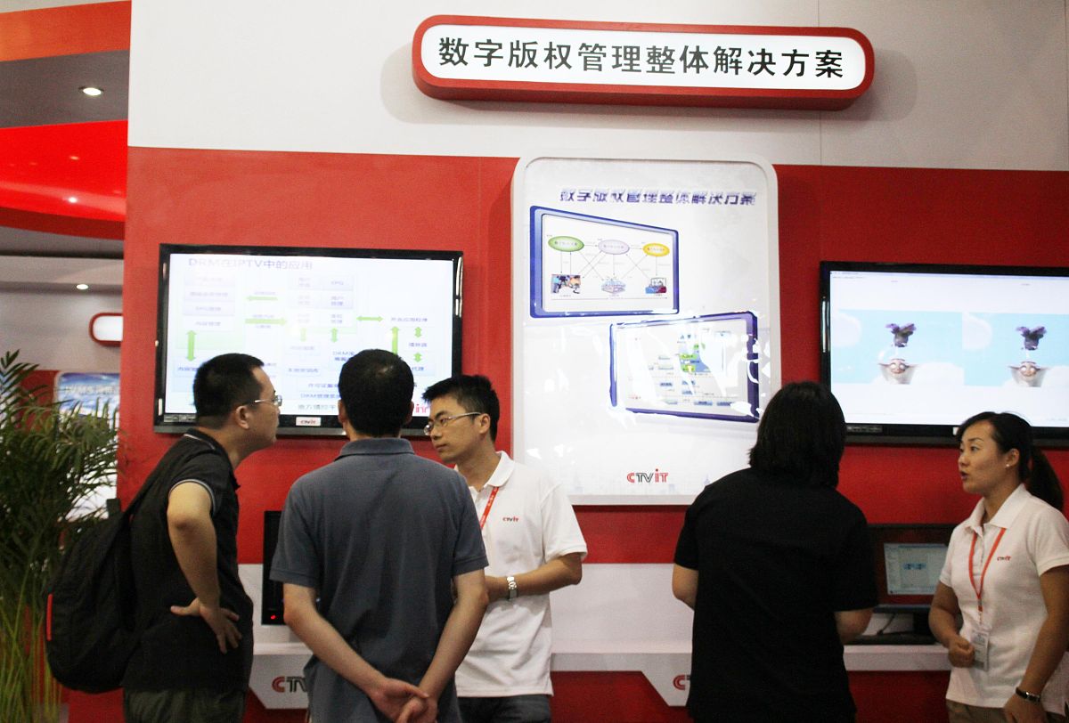 围绕参观京东方写一个学习报告包括学习收获心得体会个人感想6000字