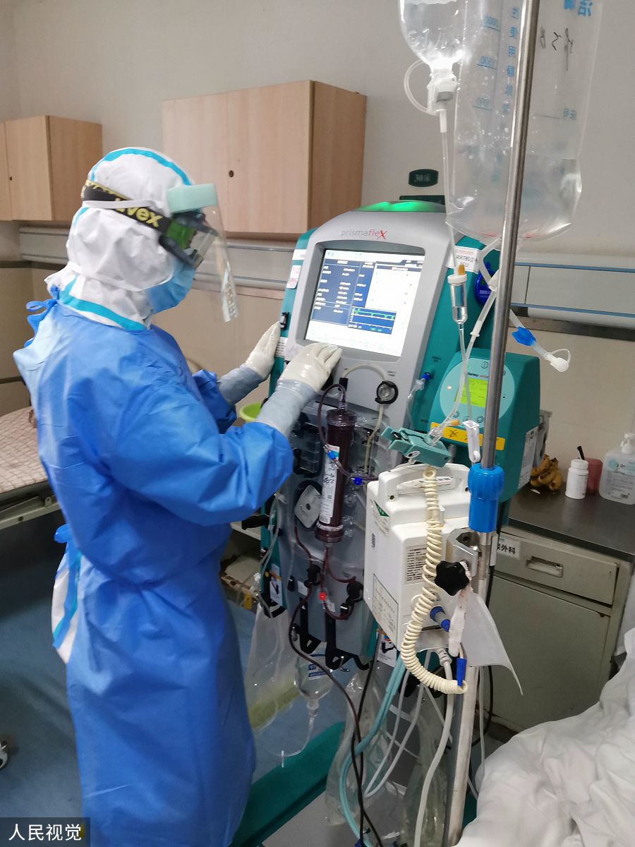 125重型、危重型新冠肺炎患者每天俯卧位通气的时间为：G。A4小时以上B8小时以上 C12小时以上D16小时以上D昏迷病人如脑血管意外脑外伤等