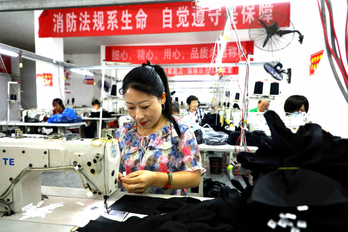 贵州服装制作与营销专业哪个学校好？