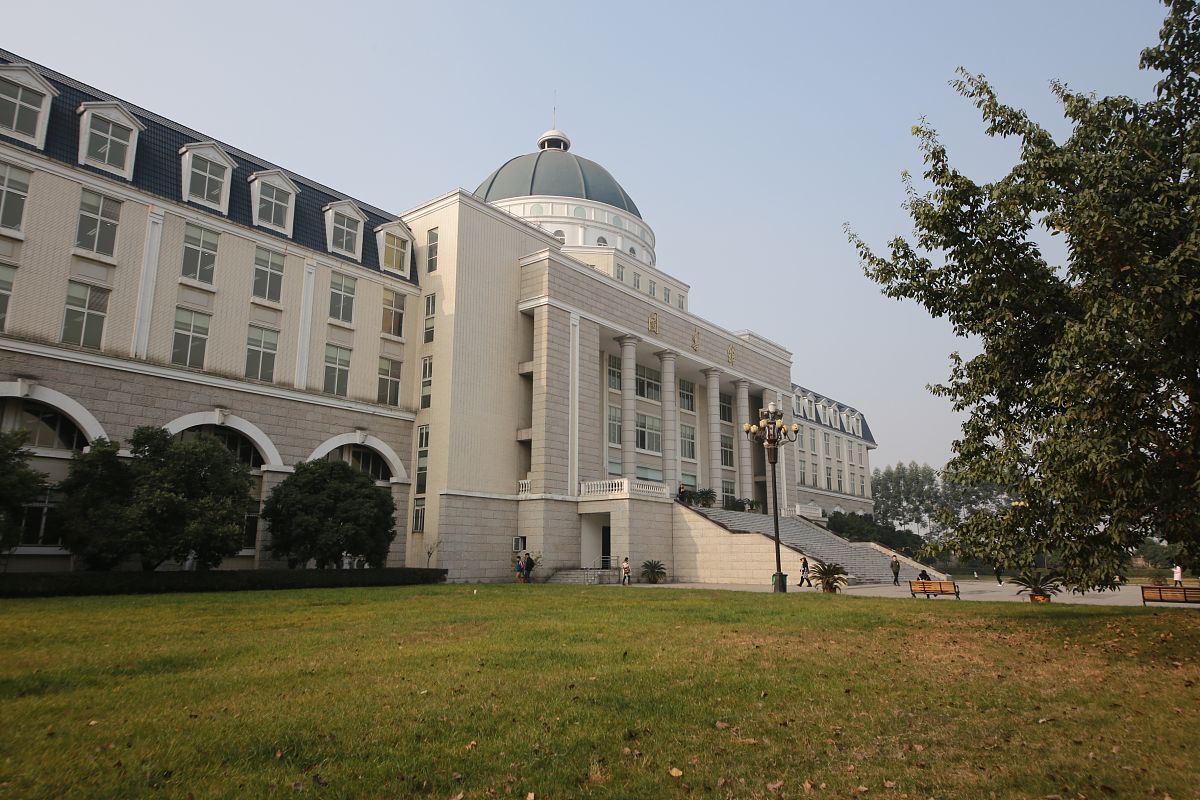 我国常见的英语阅读材料分级标准有哪些？