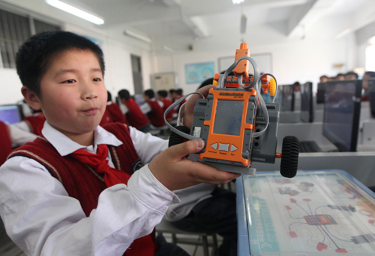 昆明卫校2022年招生：位置、专业、设施等详细介绍