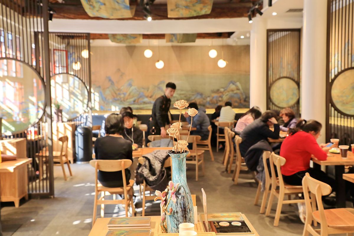 杭州打工仔王盟：餐饮服务、交友旅游、提升自我