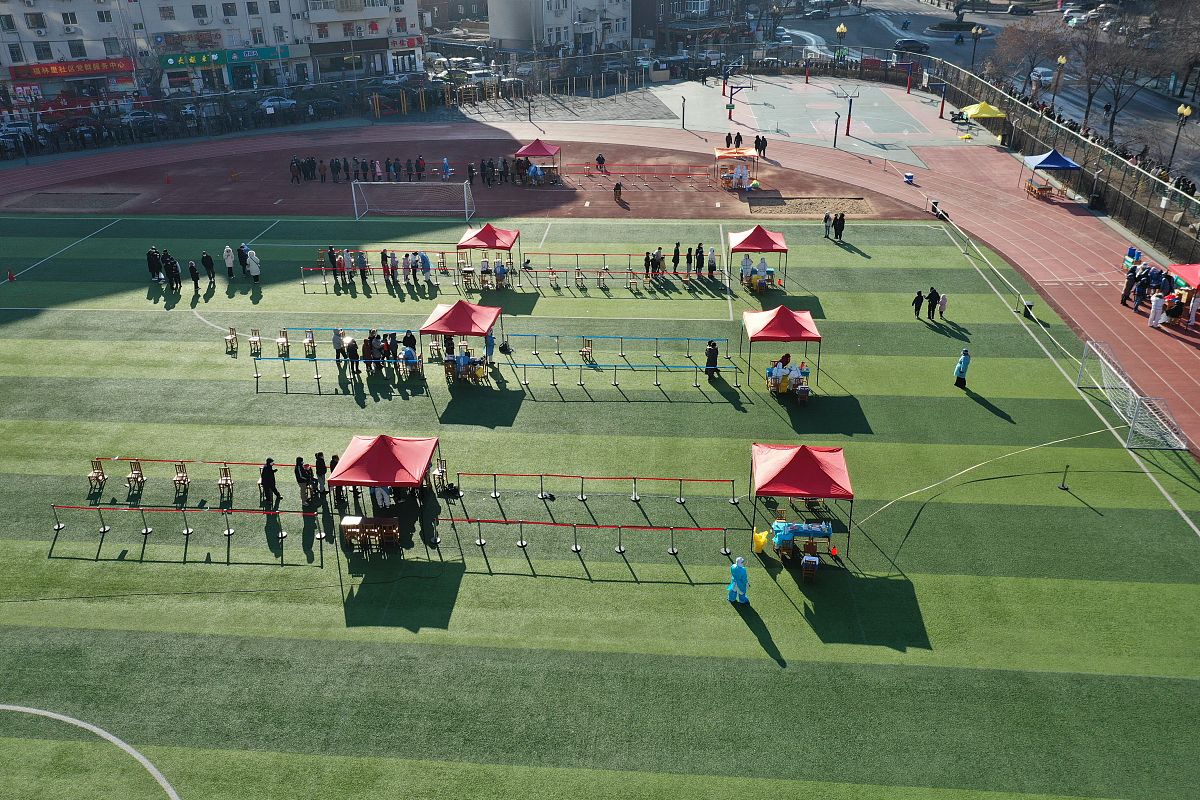 经贸盛会，风华正茂：国际经济与贸易运动会方阵解说词