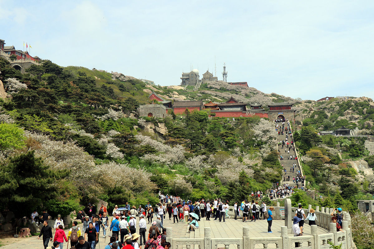 泰山旅游攻略：最佳时间、路线、注意事项及景点推荐