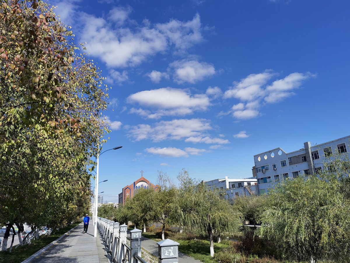 2021年10月19日,吉林延边,延吉城市风光.