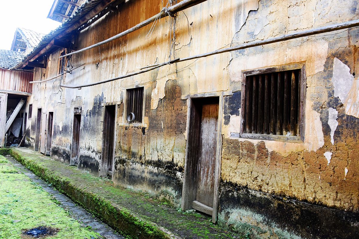 江西省建筑工程学校招生专业：建筑工程、城市规划、土木工程等