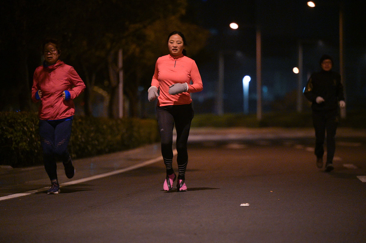 晚上跑25公里怎么样