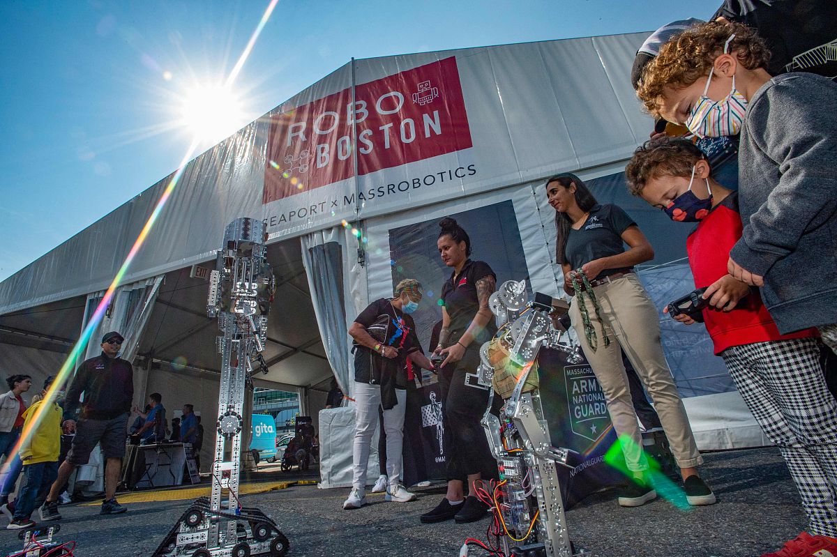 东莞机电工程学校2023年专业设置及未来发展趋势