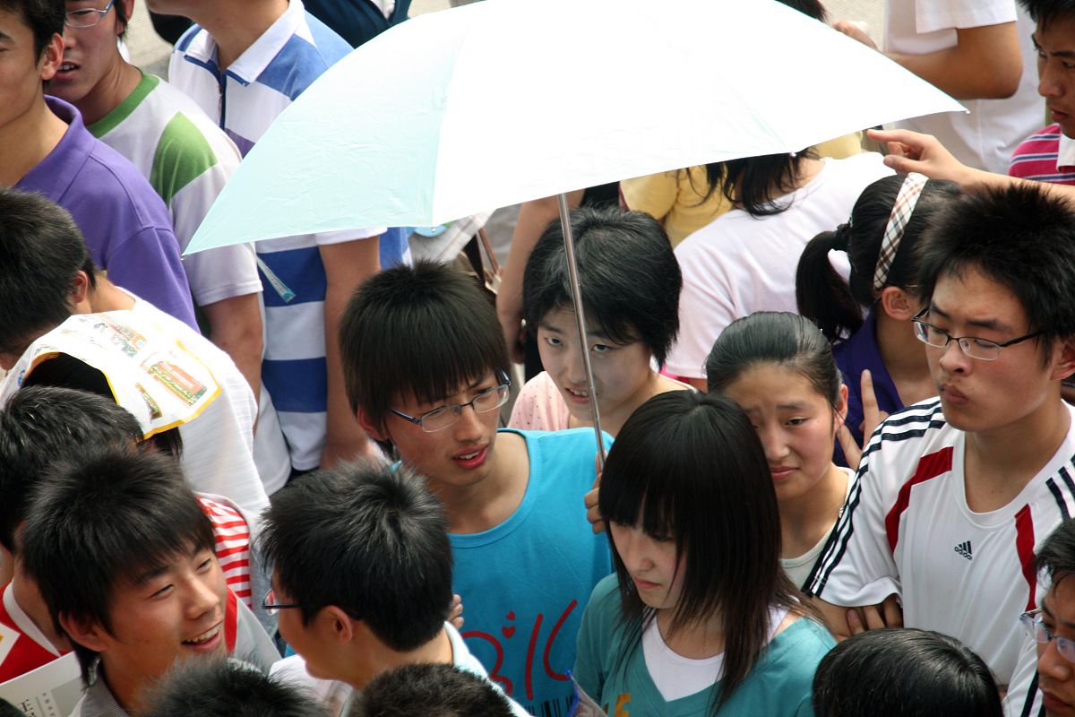 昆明卫生职业技术学校普中报名指南：官方网站、线下报名及注意事项