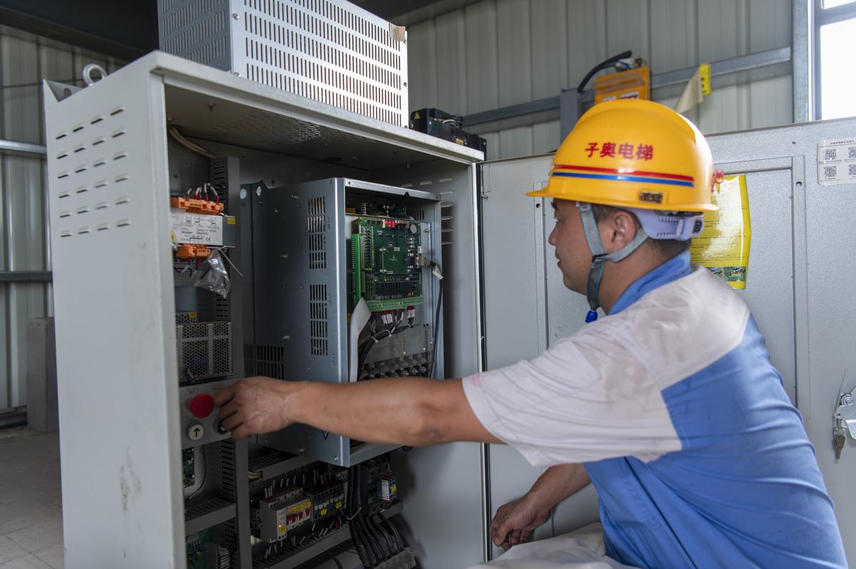 变压器打耐压3秒可以测出来吗 帮我用300字描述