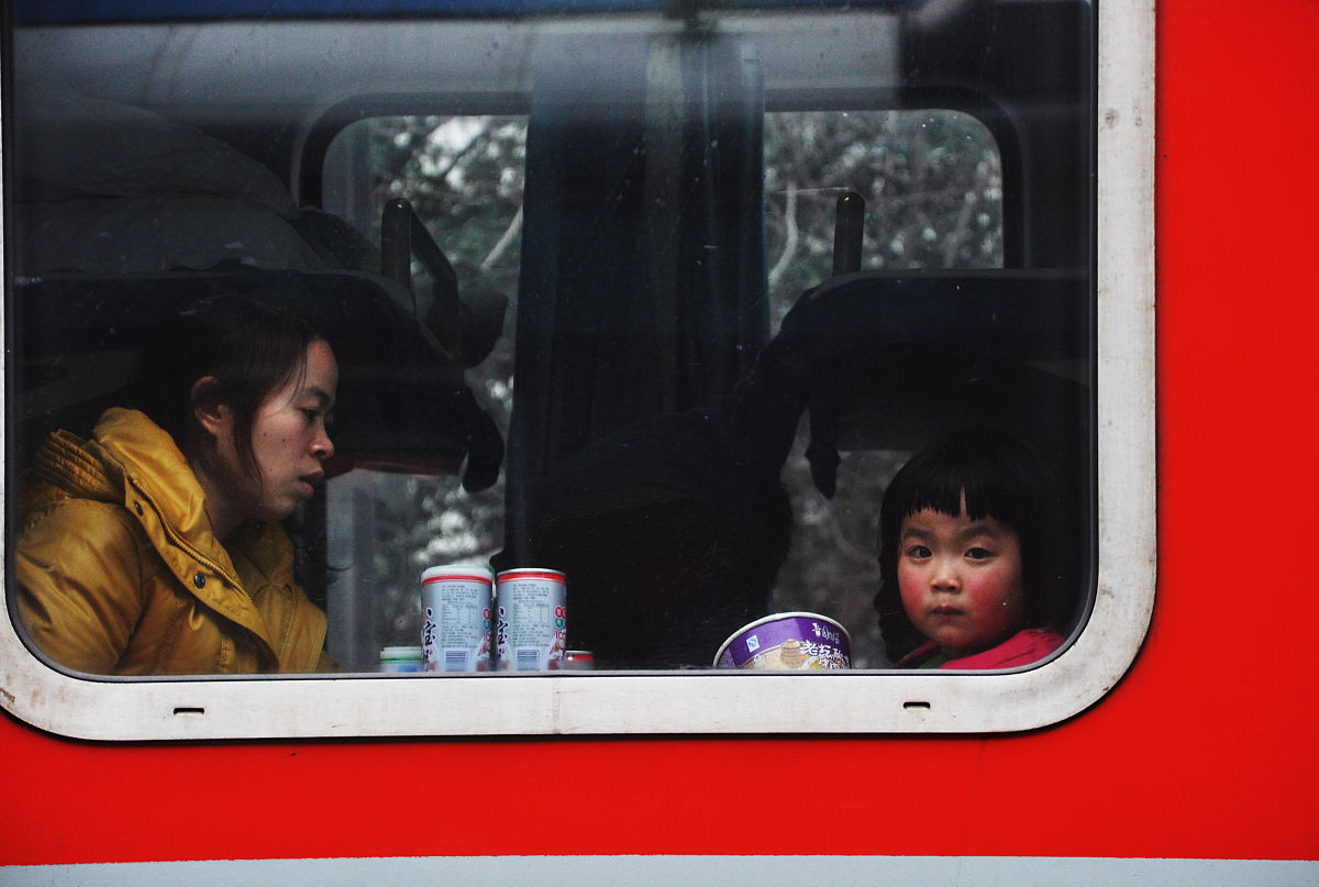 贵州高中毕业生报考中专学校指南：热门专业和学校推荐