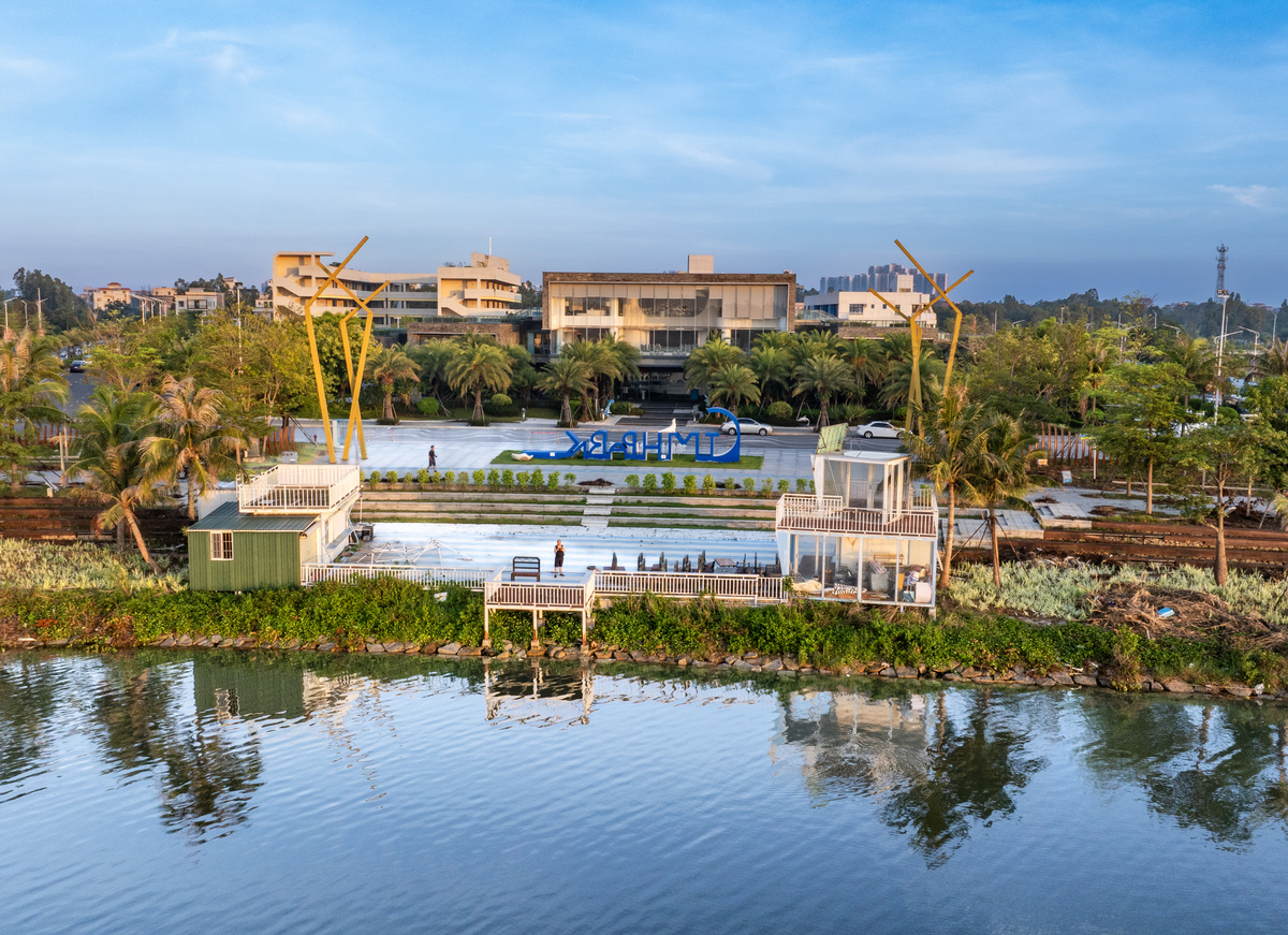 cp【广东：新增24家国家4A级旅游景区】#广东再添24家国家4a级旅游景区# 日前广东省文化和旅游厅发布公告经评定广州市森林海旅游度假区等6家旅游度假区为省级旅游度假区广州市海珠湿地公园景区等24家景区为国家4A级旅游景区。截至目前广东共有216家国家4A级景区、15家国家5A级景区以及28家省级旅游度假区、2家国家级旅游度假区。金羊网#在广东的生活##校园热点运营官#cp围绕这篇博文写1条10