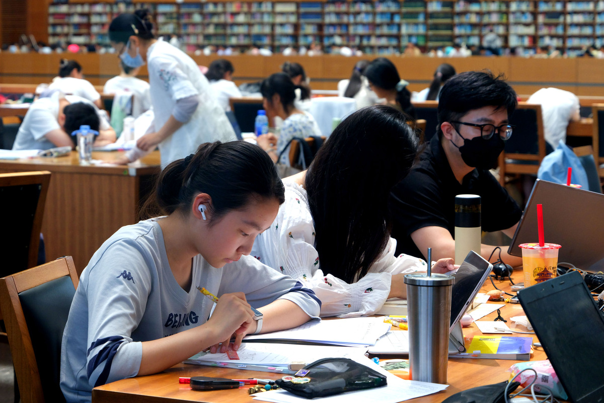 写一篇推广考研寄宿集训营的爆款标题