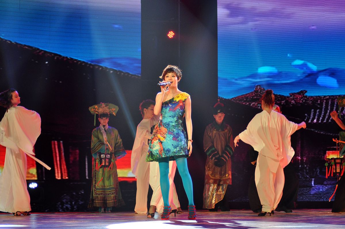 唱响长治音乐剧：台前幕后人物揭秘 - 领略传统戏曲魅力