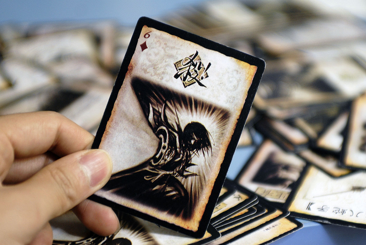 三国杀移动版：策略卡牌游戏体验与分析