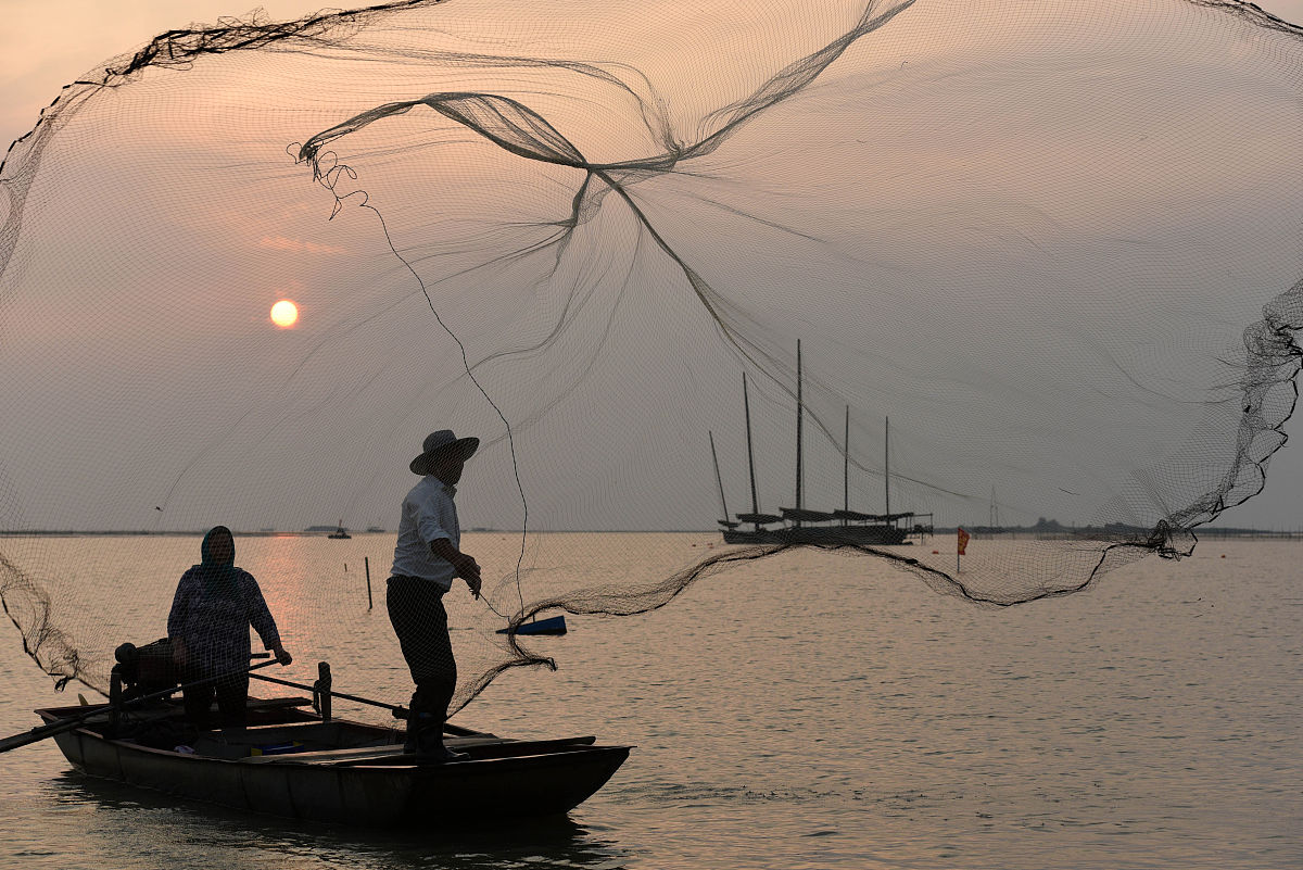 四字有关渔民织网的优雅高深短语题目
