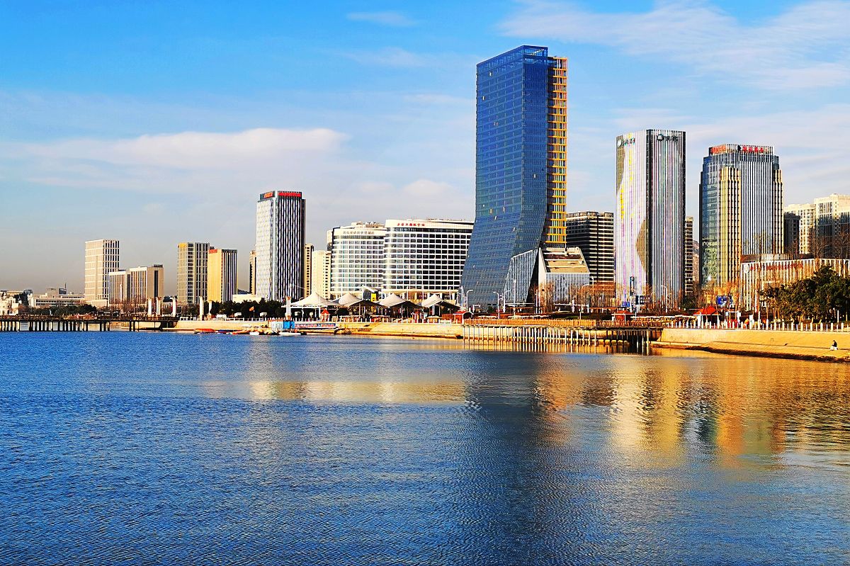 青岛高新职业学校2021年招生简章