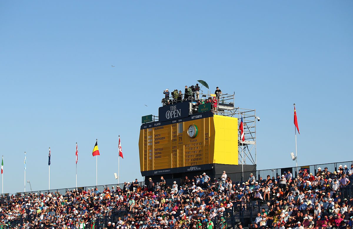 基于图像缺失内容重建的自监督学习方法：He等人的2021年研究