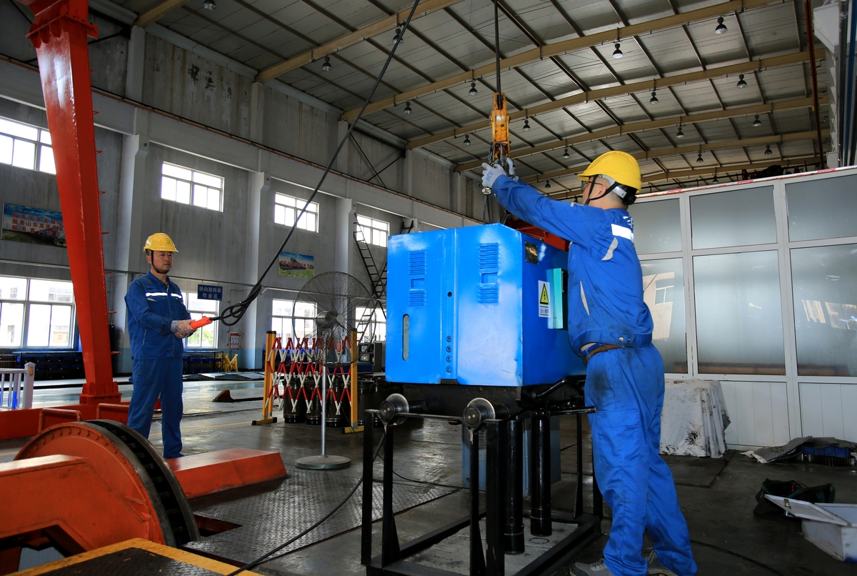 厂区设备维护员工作总结：变压器、发电机和传送带维护实践