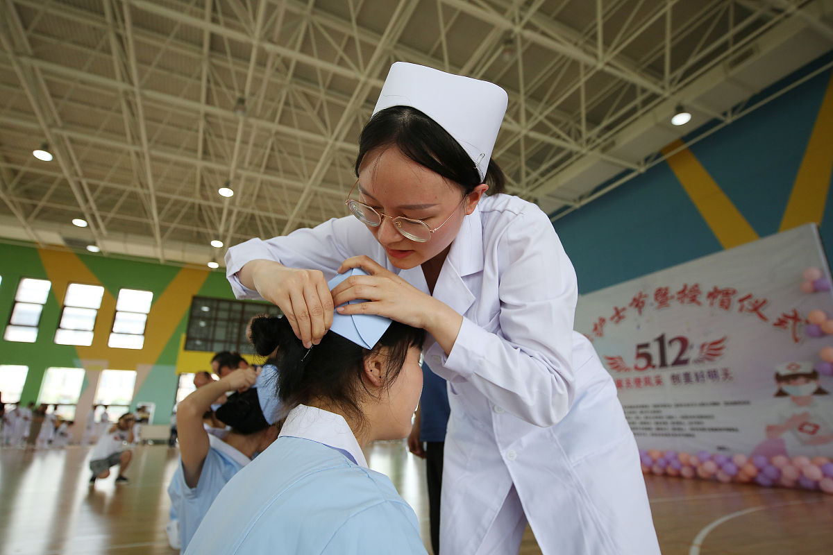 贵州盛华职业学院招生办电话：0851-82889999