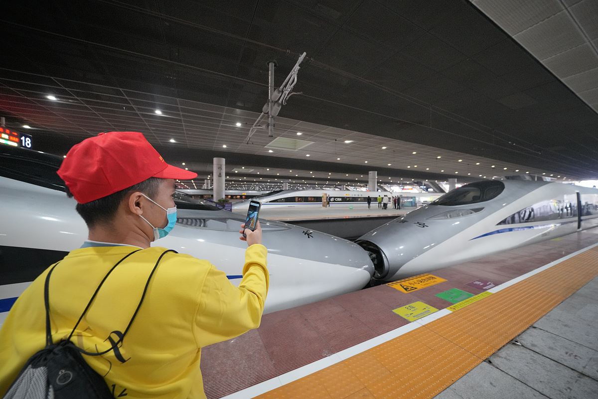 选择报读成都市高铁学校对学生来说有好处吗