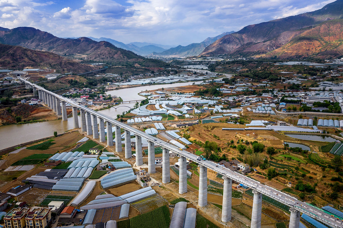 四川攀枝花电力施工总承包二级资质新办及转让费用详解