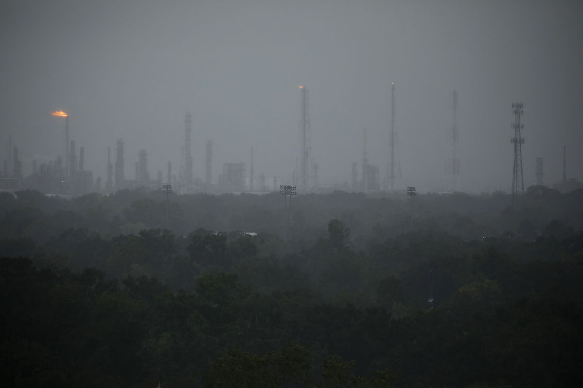 1《PLC程序设计与应用》王庆林张桂民李锦华编著机械工业出版社2018年 2《PLC控制技术》曹志林邵国民编著机械工业出版社2017年 3《PLC工程师必备手册》袁永志编著电子工业出版社2019年 4《PLC自动控制技术及应用》陈玉林编著清华大学出版社2018年 5《PLC与工业控制》赵建华编著机械工业出版社2016年 6《PLC控制系统的应用与实践》王旭李亚军编著机械工业出版社2019年 7《P