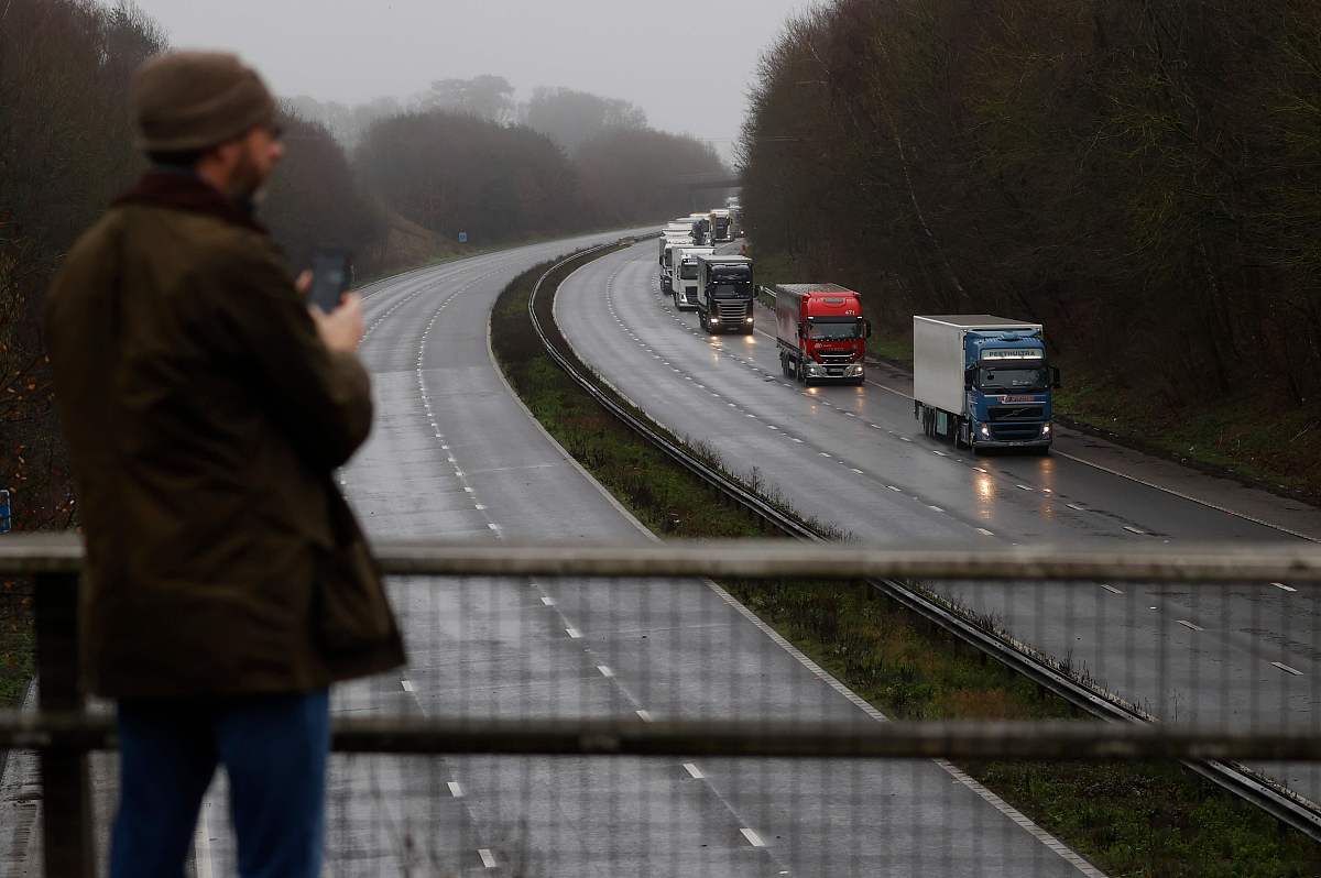 云南高铁专业学校报名费用及昆明航空学校介绍