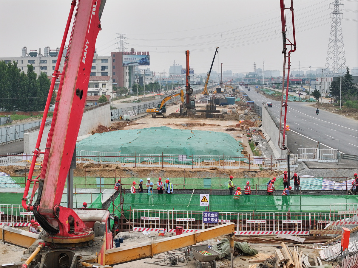杭州项目桩基施工顺利完成，为开学做好准备