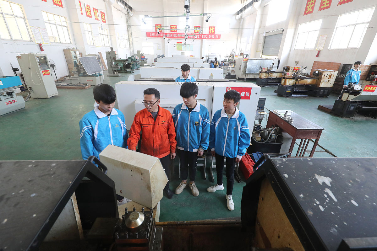 东风高级技工学校受欢迎的专业有哪些