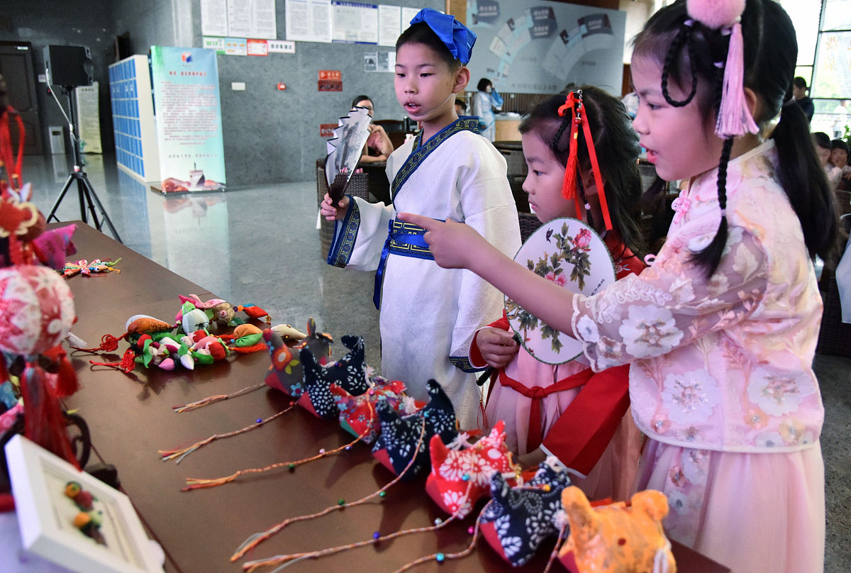 冼太夫人故里研学之旅：沉香香囊、少年中国说