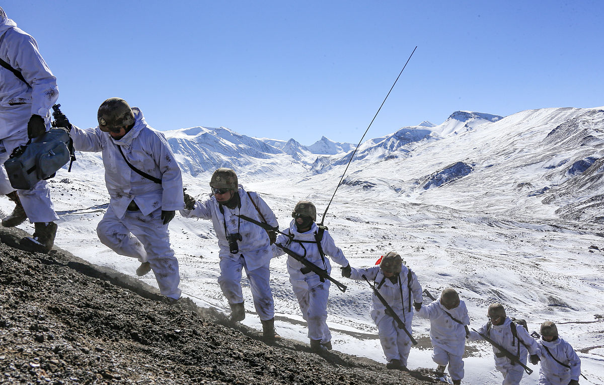 中国科考队首次登顶珠峰以外8000米高峰！