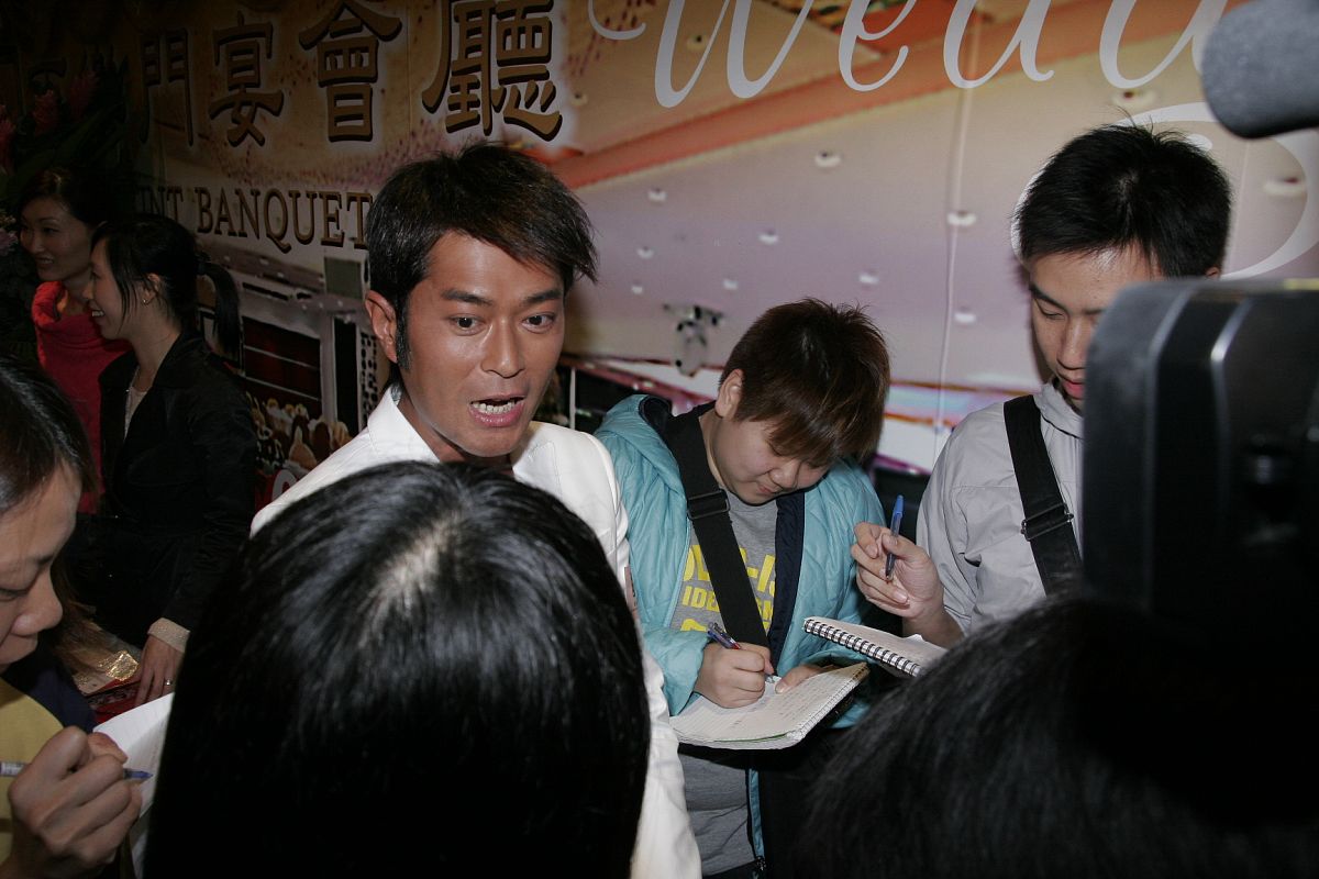 2009年2月11日,香港,东方娱乐控股有限公司周年春茗举行.古天乐+++_++