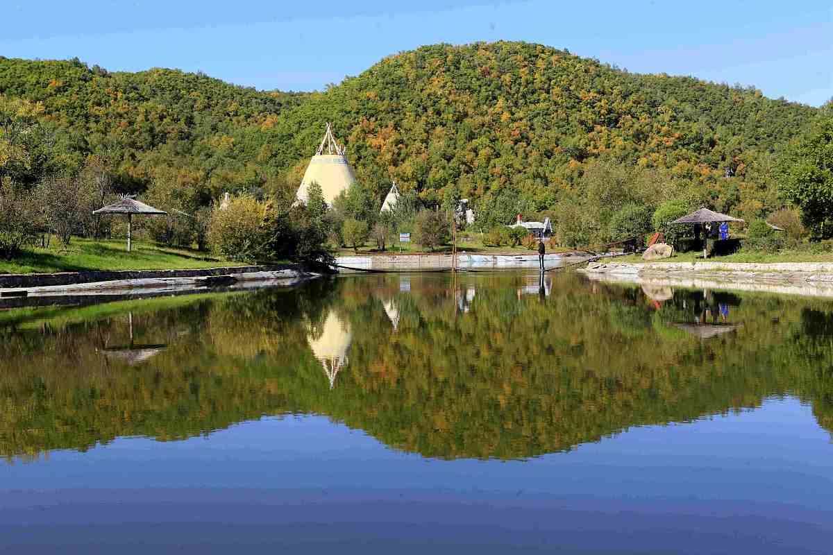 黑龙江民族职业学院五年制大专有高铁乘务专业吗？