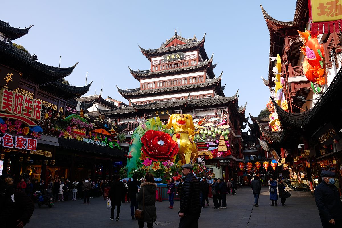 2018年2月22日,上海,一年一度的新春灯会正在豫园举行,人是相当的多.