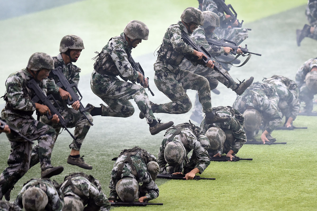 军人刻苦训练的重要性：方法、技巧及必要性 - 军事训练课程