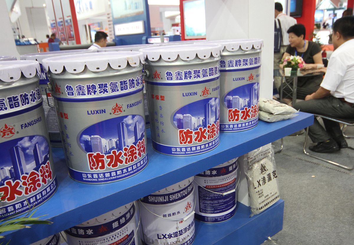 透明防水涂料：告别水渍烦恼，尽享无忧生活