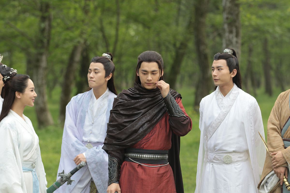 写#成毅红衣封神#文案