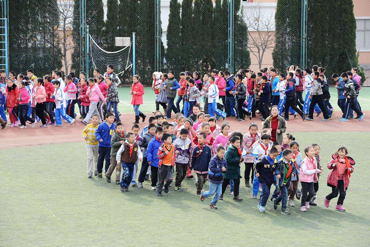论文 符数 主题是新课标下的小学体育教学