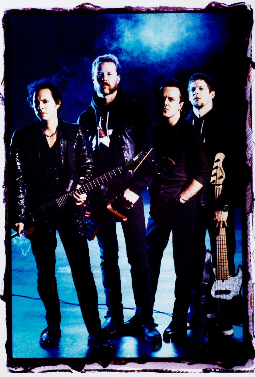 美国有什么出名的摇滚乐队？市场影响的书籍推荐几本？ 女生手表品牌？ 女生的香水推荐几款品牌？