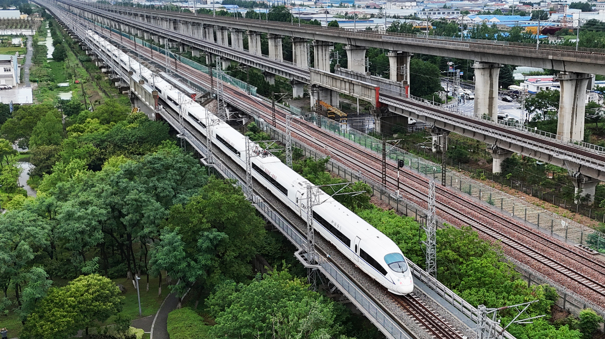 重庆市高铁专业学校有哪些招生条件