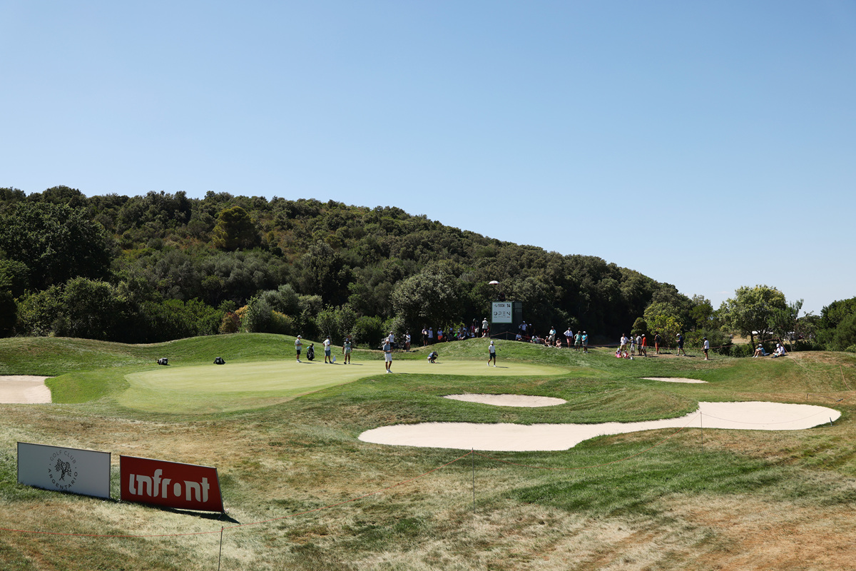 在 Blackjack Ridge 被风吹过后，我们决定在 Cherokee Hills 再潜入 9 点。从我所看到的一点点来看，塔尔萨周围有很多很棒的高尔夫球场，还有很多引人注目的土地