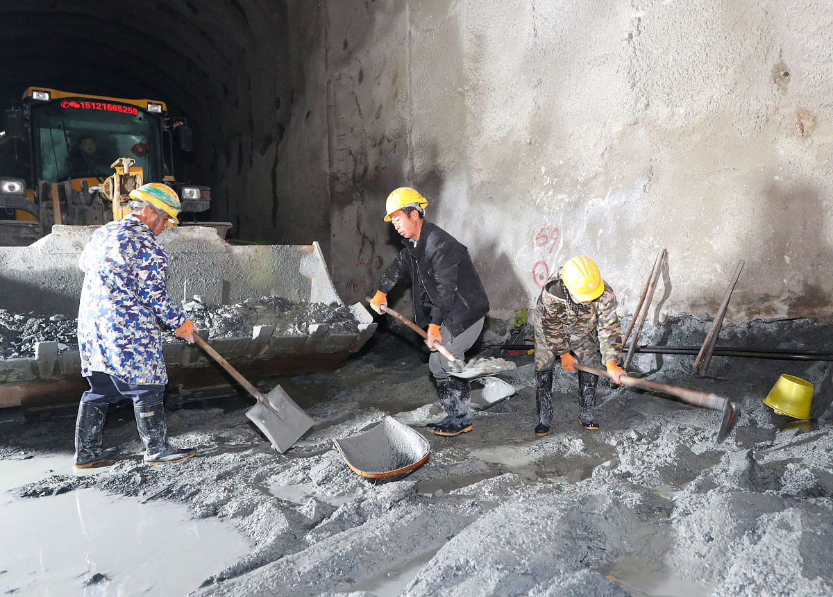 混凝土冬季施工质量保证措施：国外研究综述