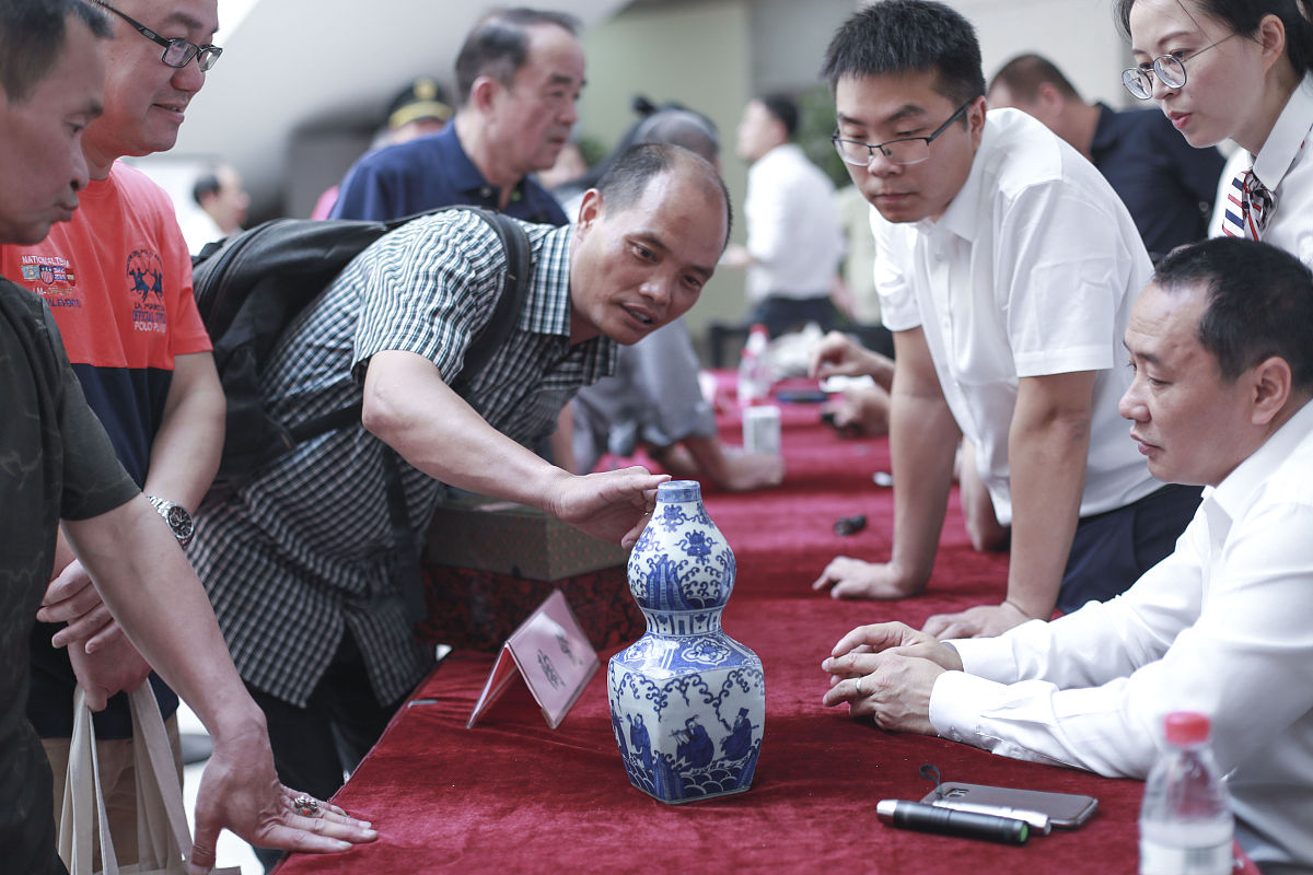 技术创新赋能非遗传承：传承人能力提升与机遇挑战