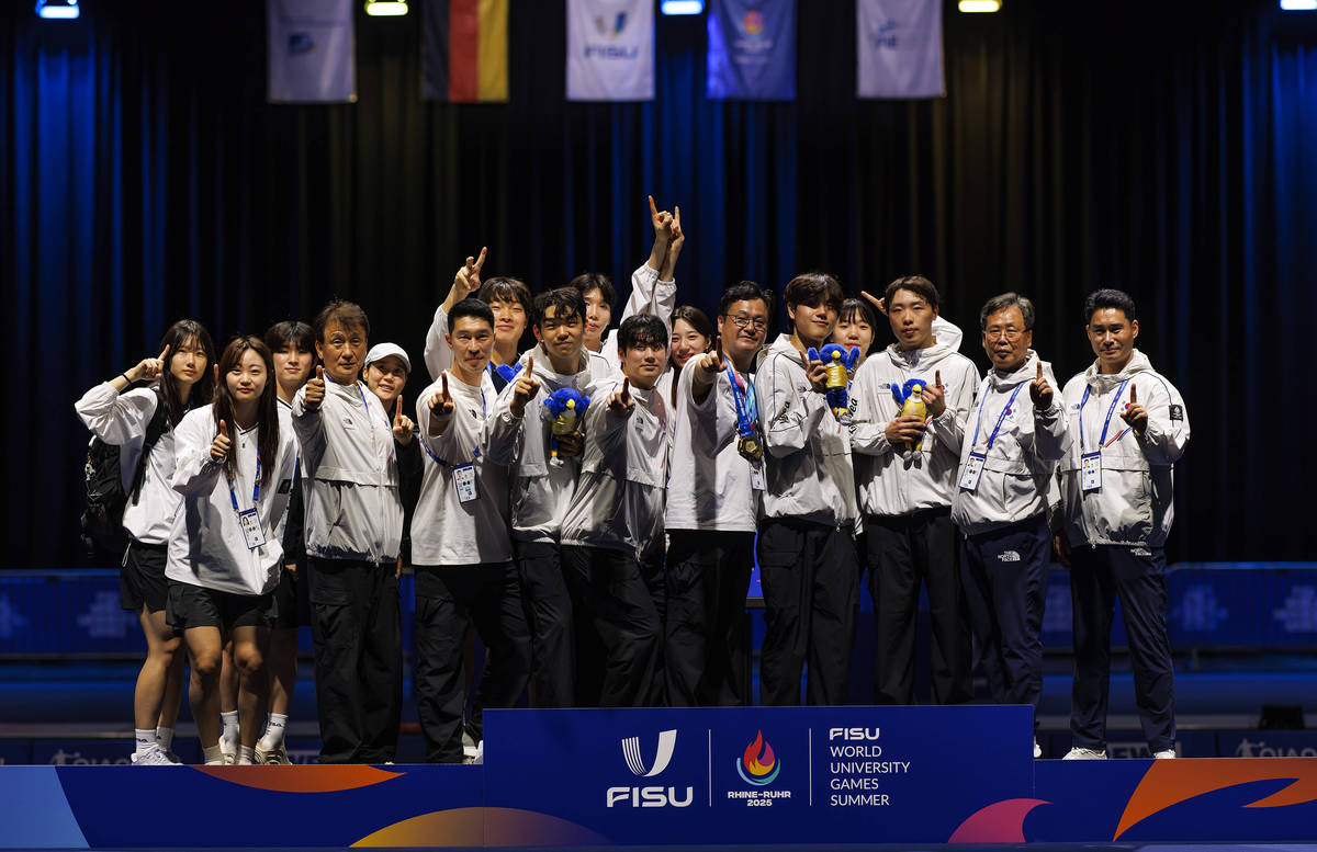 香港二队夺团体冠军！默契配合成就五项冠军