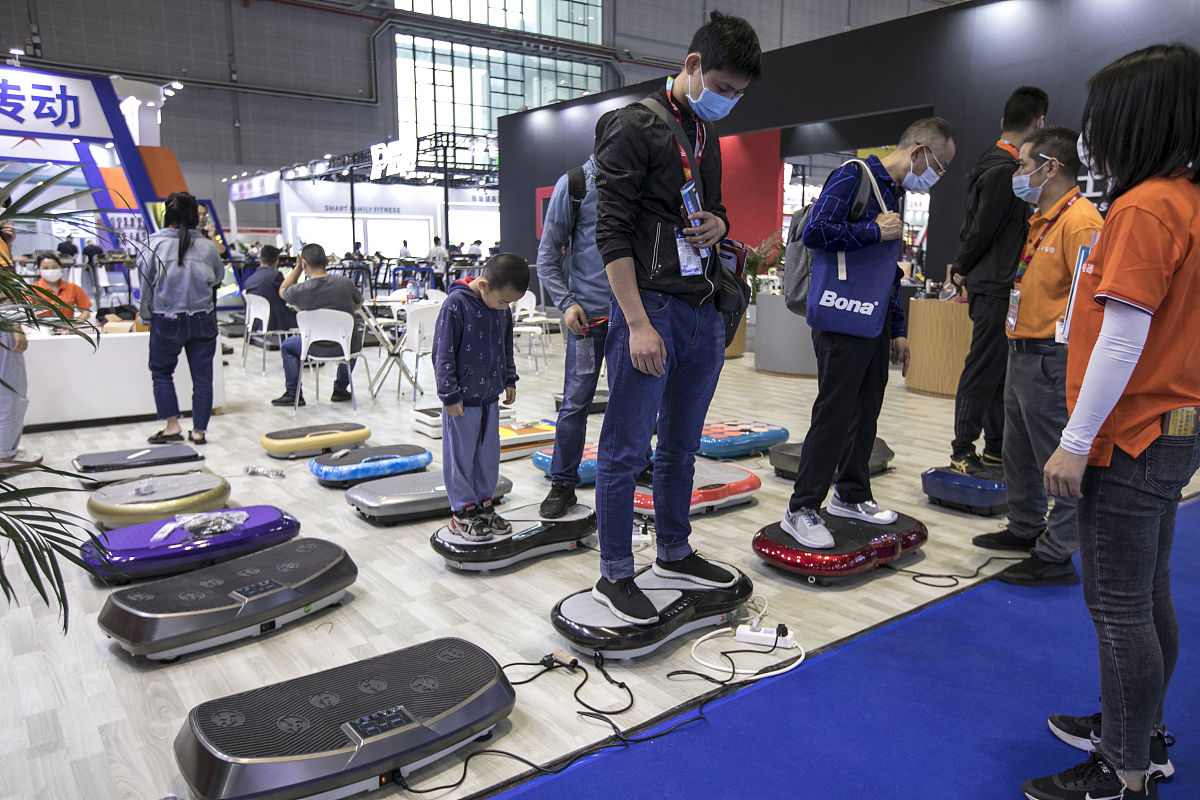 可穿戴设备助力竞技体育：应用现状及未来趋势