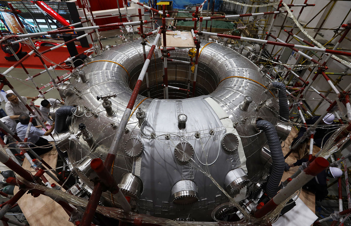 2019年6月5日,成都,hl-2m主机真空室.(如需下载使用,请务必署名:红星