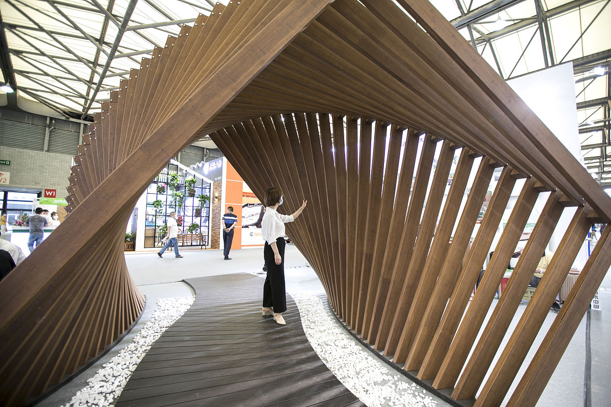 对树形廊架空间的茶室根据时势进行设计说明