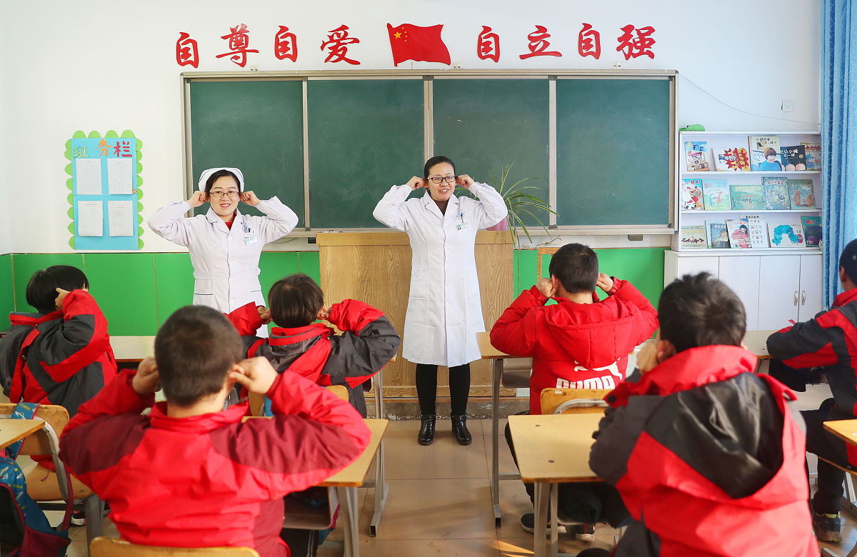 内江铁路机械学校2019招生简章 - 机电、电气、计算机等专业招生