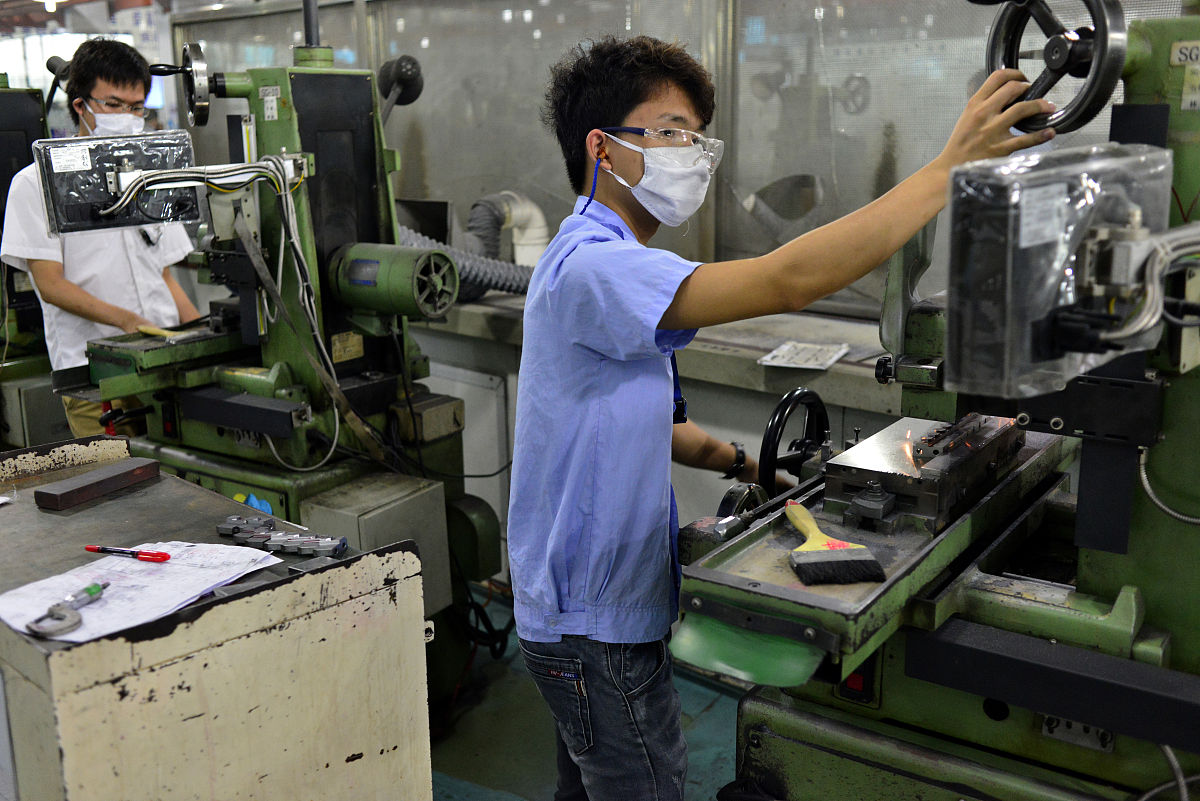 金工实习第四天：熟练操作与团队协作